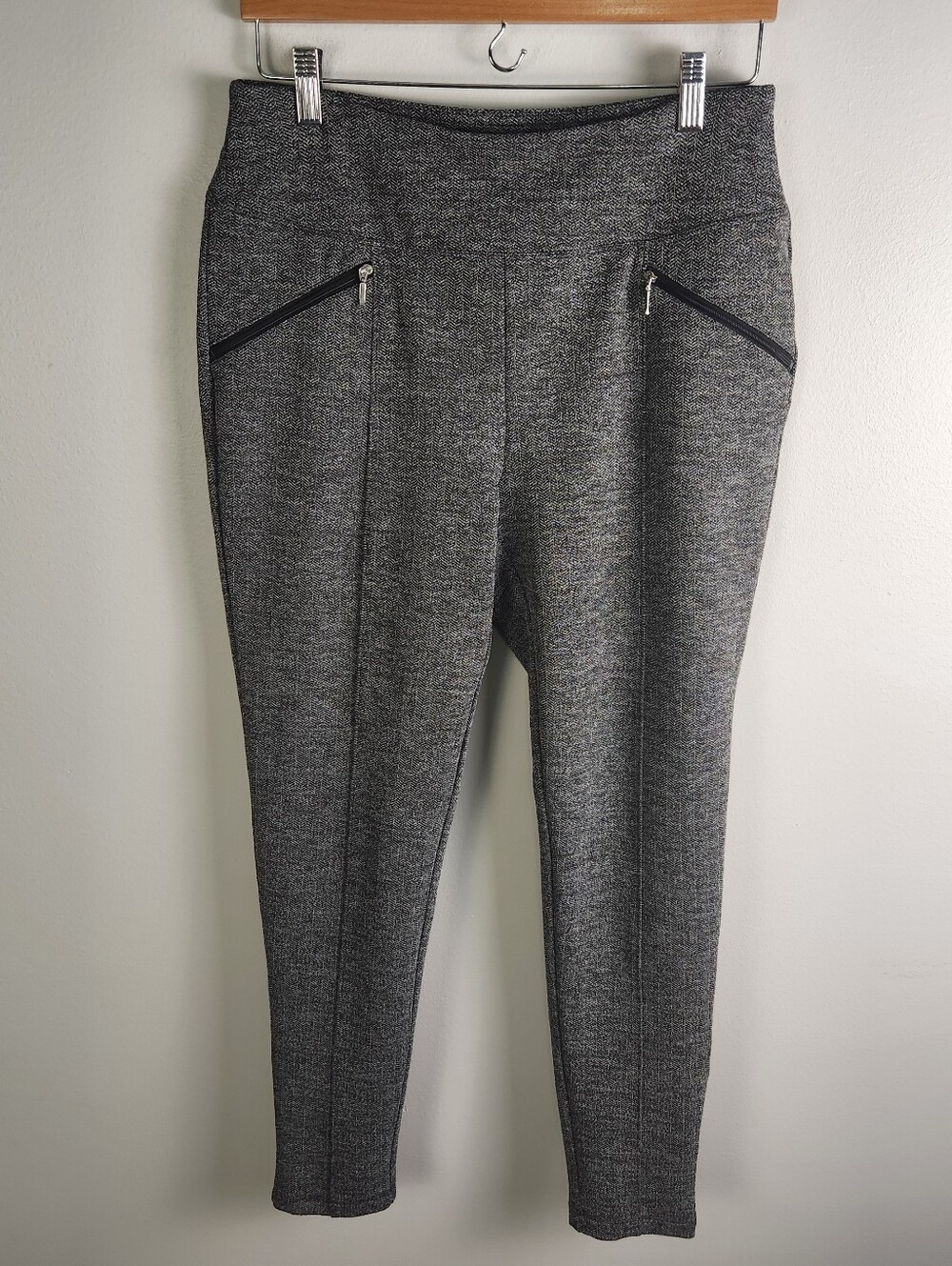 Zenergy By Chico's Black White Herringbone Leggings Zipper Pockets Size 1/M #727